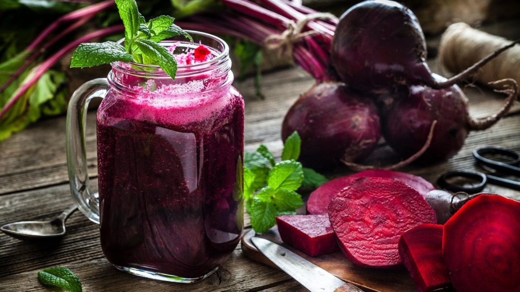 studie:-rote-beete-saft-kann-menschen-mit-koronarer-herzkrankheit-helfen studie:-rote-beete-saft-kann-menschen-mit-koronarer-herzkrankheit-helfen