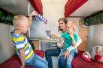 kleinkinder-im-zug:-wenn-es-stress-wegen-des-sitzplatzes-gibt kleinkinder-im-zug:-wenn-es-stress-wegen-des-sitzplatzes-gibt