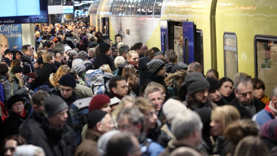 erschwerte-anreise:-vor-hurricane-festival:-metronom-verbietet-bollerwagen-im-zug erschwerte-anreise:-vor-hurricane-festival:-metronom-verbietet-bollerwagen-im-zug