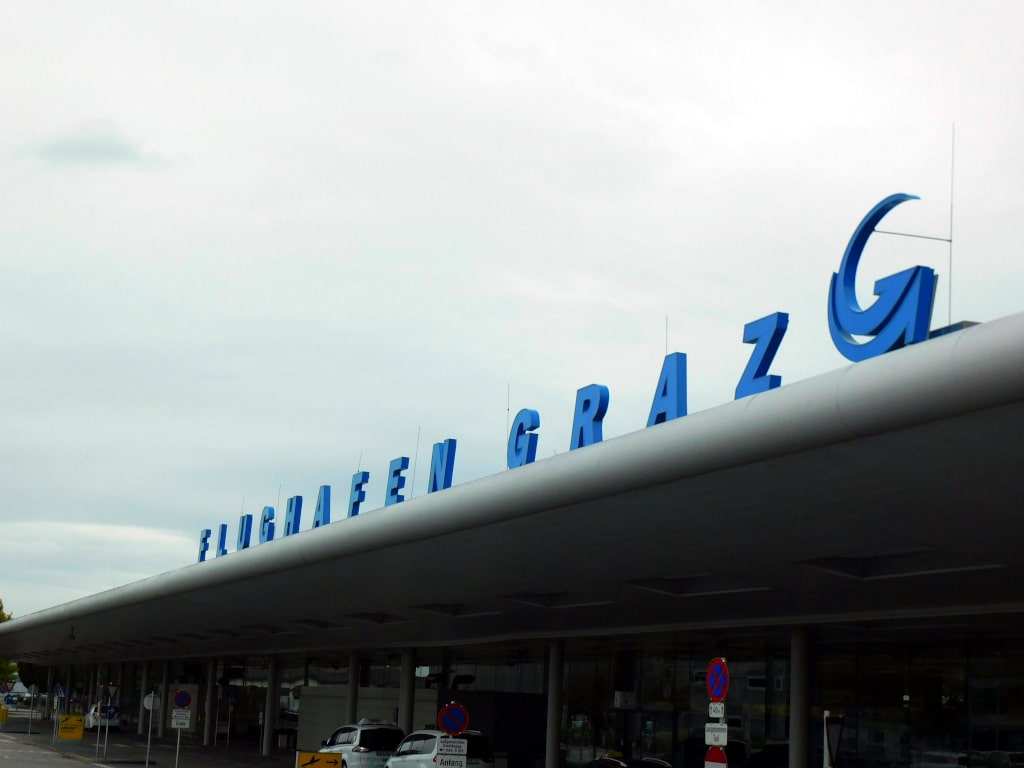 20-neue-baeume-am-flughafen-graz-gepflanzt 20-neue-baeume-am-flughafen-graz-gepflanzt