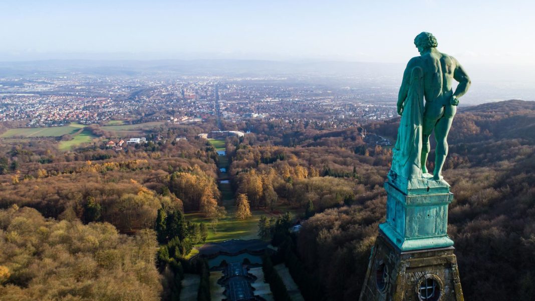 hessen:-provinz,-aber-nicht-provinziell:-ein-rundgang-durch-die-documenta-stadt-kassel hessen:-provinz,-aber-nicht-provinziell:-ein-rundgang-durch-die-documenta-stadt-kassel