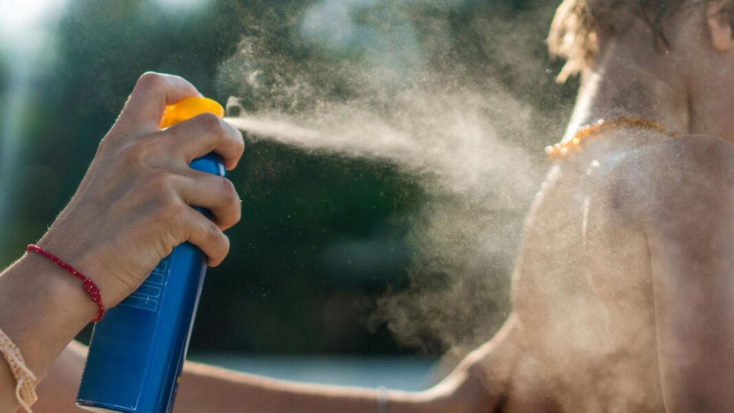 naturkosmetika-versagen:-sonnenschutzmittel-im-warentest:-guenstige-produkte-ueberzeugen,-teure-marken-schmieren-ab naturkosmetika-versagen:-sonnenschutzmittel-im-warentest:-guenstige-produkte-ueberzeugen,-teure-marken-schmieren-ab