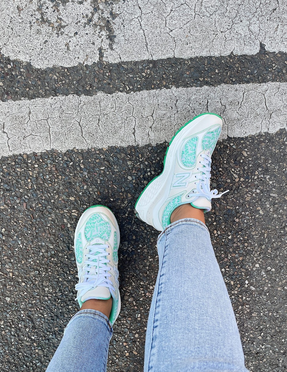 ganni-x-new-balance-turtledove:-daenische-entspanntheit ganni-x-new-balance-turtledove:-daenische-entspanntheit