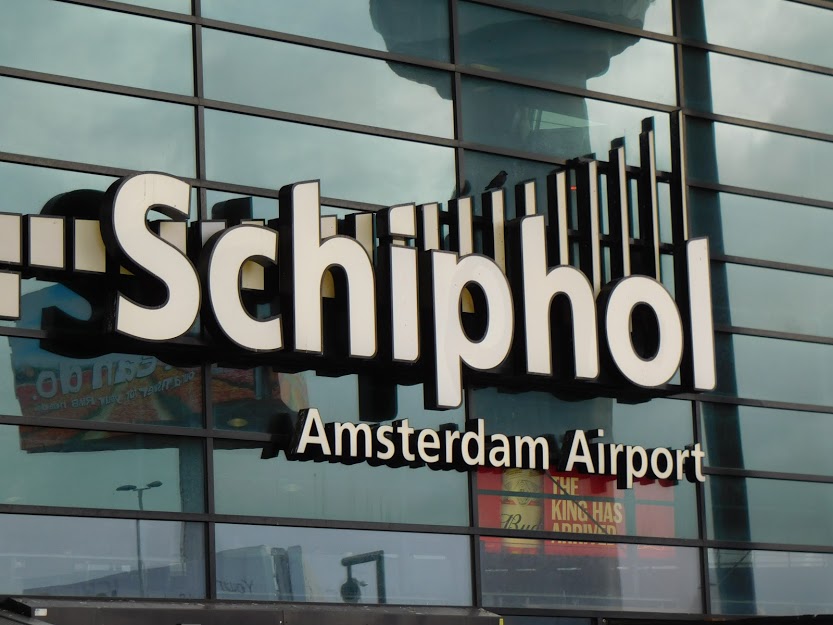 amsterdam-chaos:-einige-airlines-weichen-auf-andere-flughaefen-aus amsterdam-chaos:-einige-airlines-weichen-auf-andere-flughaefen-aus