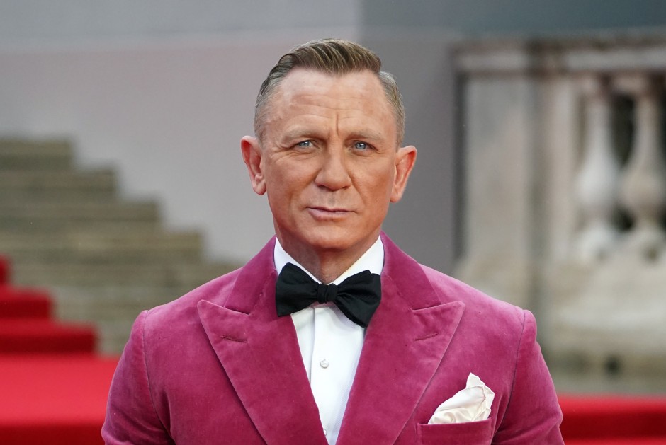 aktuelle-herrenkollektionen:-endlich-tragen-auch-die-maenner-pink aktuelle-herrenkollektionen:-endlich-tragen-auch-die-maenner-pink