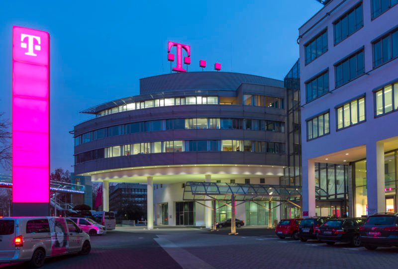die-deutsche-telekom-sucht-laut-einer-personalerin-3500-mitarbeiter:-welche-jobs-offen-sind-und-was-ihr-dort-verdienen-koennt die-deutsche-telekom-sucht-laut-einer-personalerin-3500-mitarbeiter:-welche-jobs-offen-sind-und-was-ihr-dort-verdienen-koennt