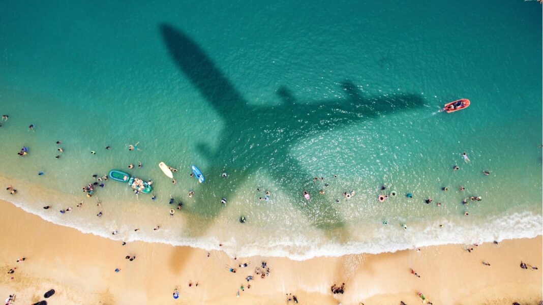 geheimsprache-der-reisekataloge:-meerseite,-gut-erschlossen,-strandnah:-so-durchschauen-sie-die-code-woerter-der-reiseanbieter