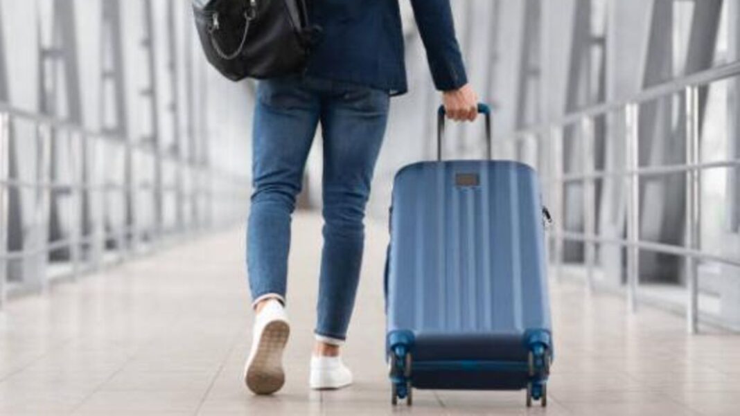 reisen-mit-dem-flugzeug:-bloggerin-zeigt-genialen-trick:-so-reisen-sie-mit-mehr-handgepaeck reisen-mit-dem-flugzeug:-bloggerin-zeigt-genialen-trick:-so-reisen-sie-mit-mehr-handgepaeck
