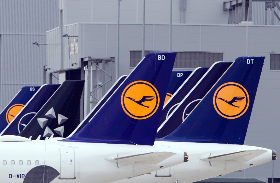 flugzeuge-am-boden:-verdi-beginnt-warnstreik-bei-lufthansa flugzeuge-am-boden:-verdi-beginnt-warnstreik-bei-lufthansa