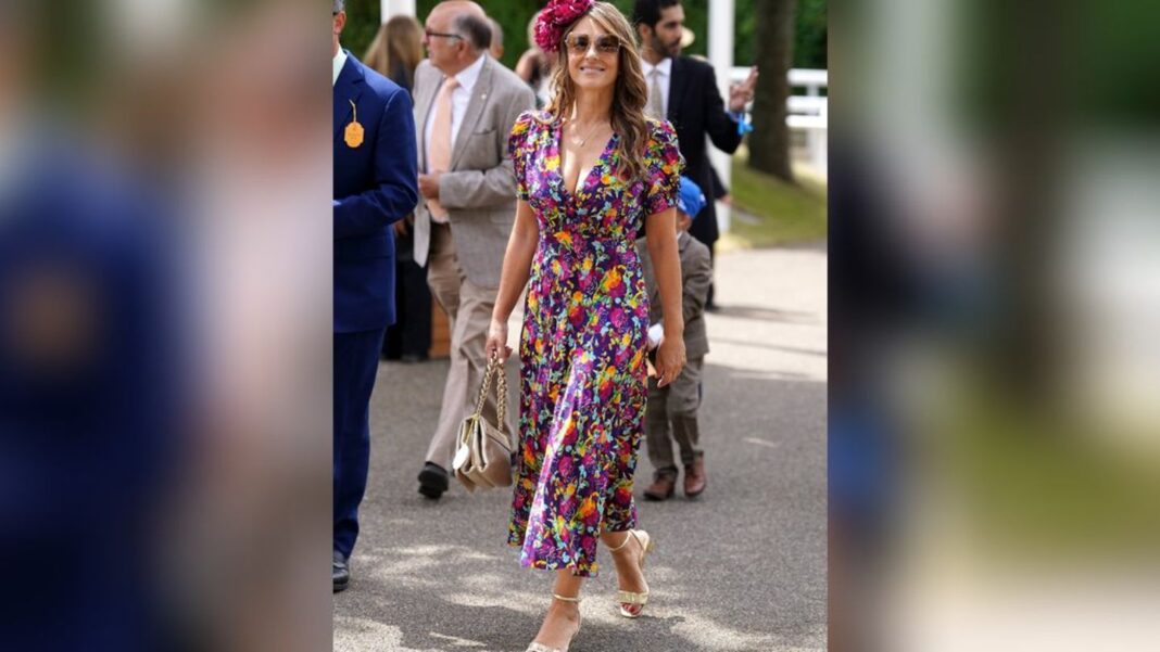 elizabeth-hurley:-floraler-wow-look-beim-pferderennen elizabeth-hurley:-floraler-wow-look-beim-pferderennen