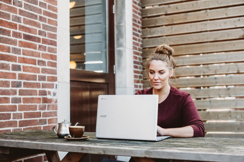 warum-ihr-e-mails-bei-der-arbeit-nicht-mit-„danke“-beenden-solltet-—-und-was-ihr-stattdessen-besser-schreibt warum-ihr-e-mails-bei-der-arbeit-nicht-mit-„danke“-beenden-solltet-—-und-was-ihr-stattdessen-besser-schreibt