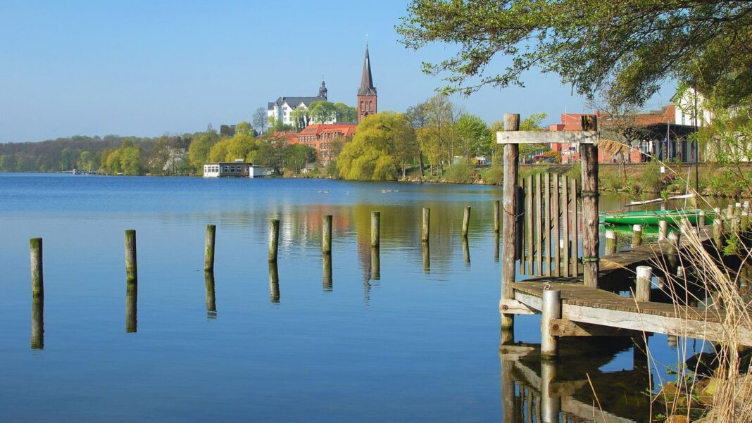 reisetipps-:-im-wasserland-–-die-schoensten-urlaubsorte-an-den-deutschen-fluessen-und-seen reisetipps-:-im-wasserland-–-die-schoensten-urlaubsorte-an-den-deutschen-fluessen-und-seen