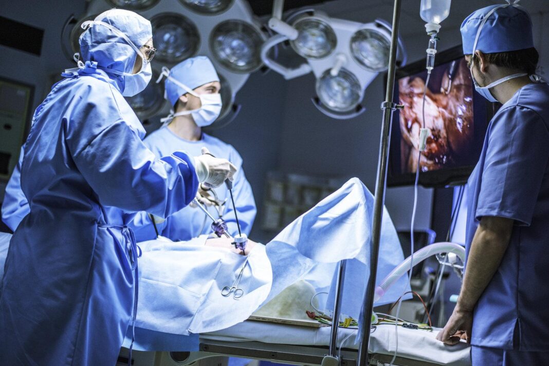 moderne-chirurgie:-operieren-ohne-schnitt-und-ohne-blut moderne-chirurgie:-operieren-ohne-schnitt-und-ohne-blut