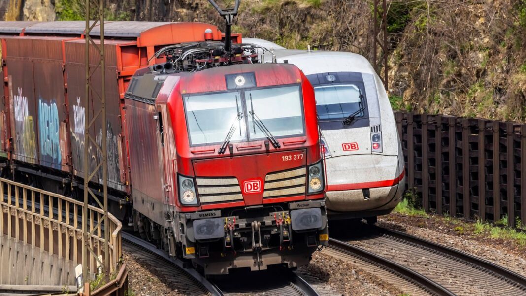 energie:-gueterzuege-mit-kohle-haben-vorrang-vor-ice:-was-der-energievorrang-fuer-bahnkunden-bedeutet
