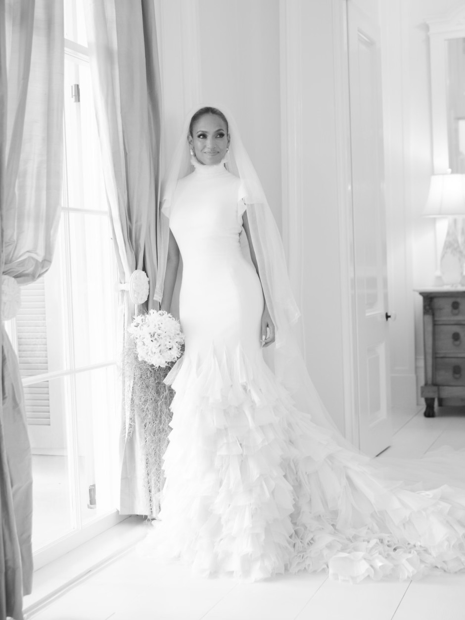 j.los-hochzeitskleider:-die-braut-traegt-weiss,-die-gaeste-auch j.los-hochzeitskleider:-die-braut-traegt-weiss,-die-gaeste-auch