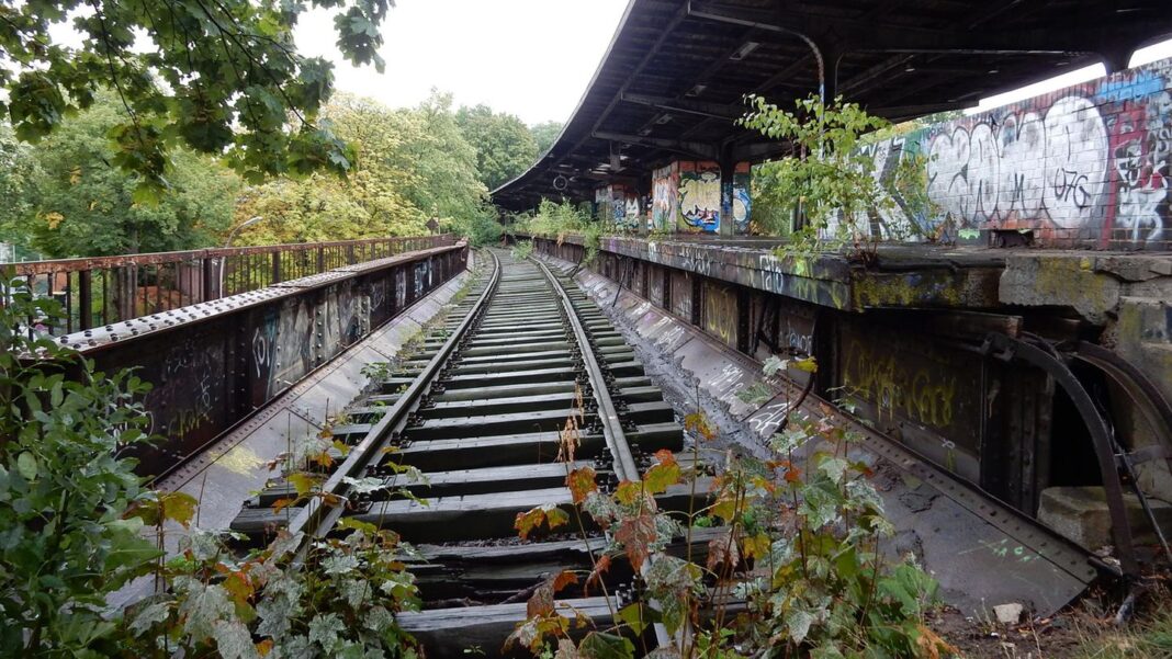 “lost-&-dark-places-berlin”:-hauptstadt-der-lost-places:-die-unheimlichsten-orte-berlins “lost-&-dark-places-berlin”:-hauptstadt-der-lost-places:-die-unheimlichsten-orte-berlins