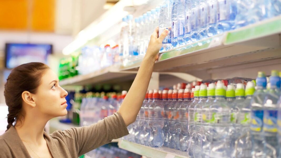 gesundes-getraenk:-erkennt-man-gutes-mineralwasser-am-geschmack?-reporter-macht-den-grossen-wassertest
