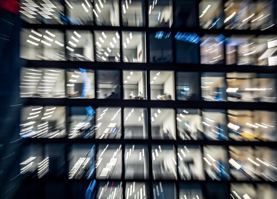 grossunternehmen-drehen-im-buero-die-heizung-runter grossunternehmen-drehen-im-buero-die-heizung-runter