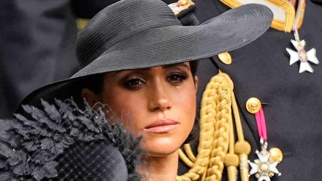 trauerzeremonie-fuer-die-koenigin:-details-der-queen-beerdigung,-die-einem-nicht-auf-anhieb-auffielen