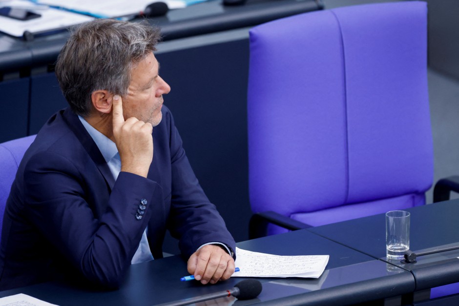 knapp-60-milliarden-euro:-habeck-rechnet-mit-verlusten-durch-energie-einkaeufe knapp-60-milliarden-euro:-habeck-rechnet-mit-verlusten-durch-energie-einkaeufe
