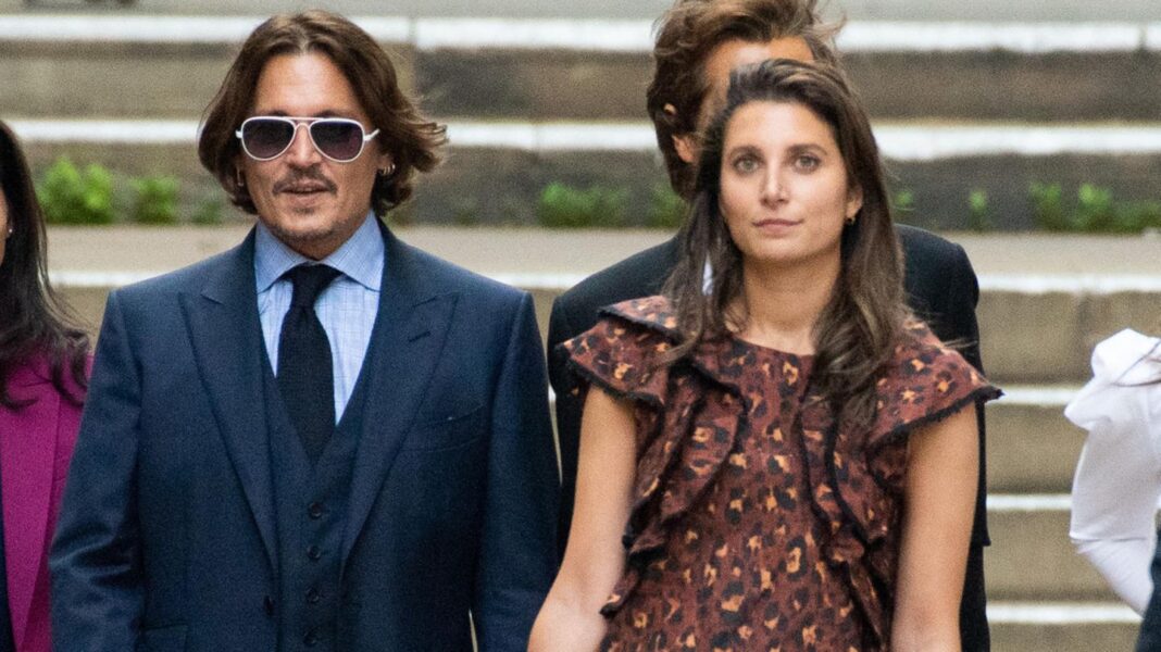 datet-seine-anwaeltin:-johnny-depp-und-joelle-rich:-liaison-schon-im-gerichtssaal,-doch-er-will-nichts-festes datet-seine-anwaeltin:-johnny-depp-und-joelle-rich:-liaison-schon-im-gerichtssaal,-doch-er-will-nichts-festes