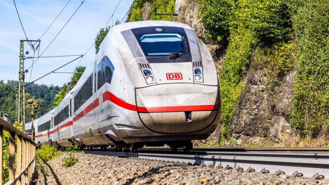 preiserhoehungen:-bahnpreise:-fernreisen-im-ice-und-ic-werden-teurer-–-um-bis-zu-sieben-prozent preiserhoehungen:-bahnpreise:-fernreisen-im-ice-und-ic-werden-teurer-–-um-bis-zu-sieben-prozent