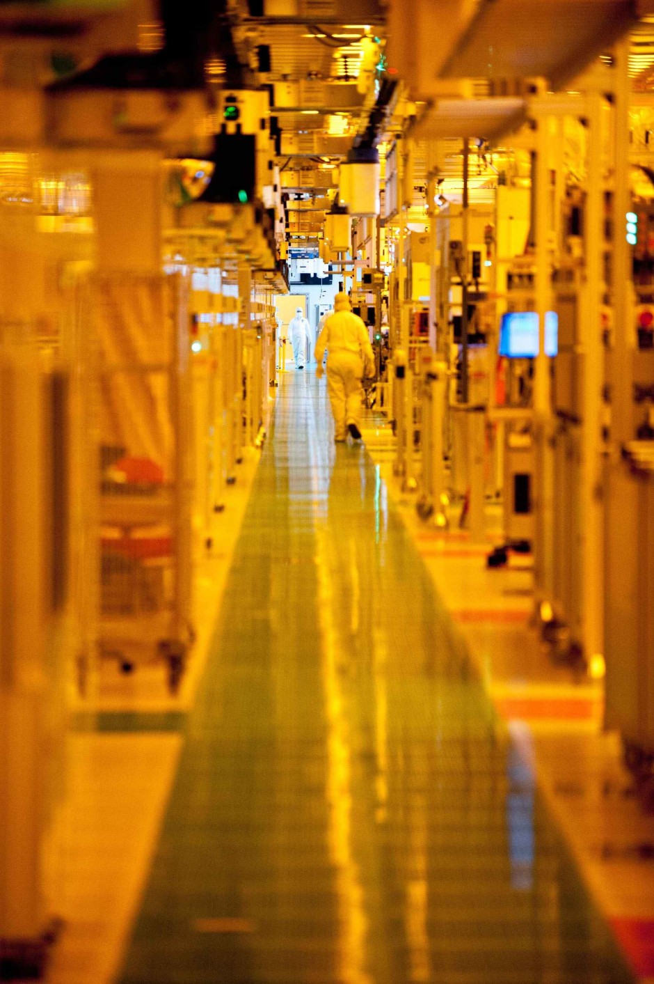 halbleiterkonzern:-was-ein-stellenabbau-bei-intel-fuer-magdeburg-bedeuten-koennte halbleiterkonzern:-was-ein-stellenabbau-bei-intel-fuer-magdeburg-bedeuten-koennte