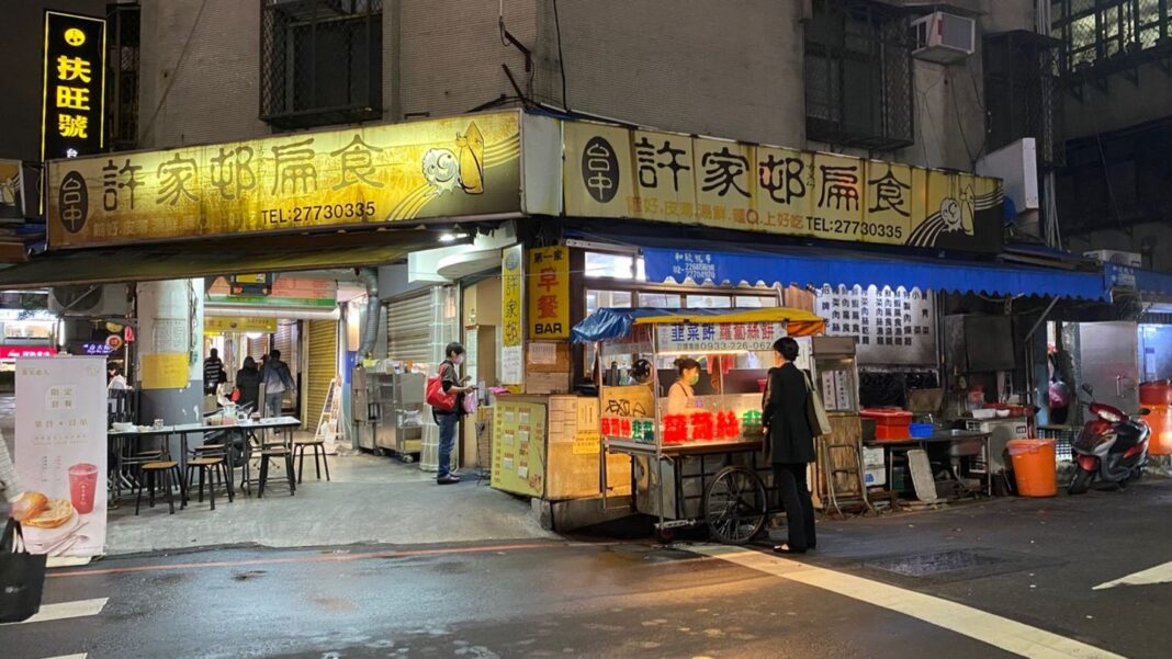 taiwan-tagebuch-teil-2:-woran-man-in-taiwan-gute-restaurants-erkennt-und-warum-auch-das-essen-hier-politisch-ist taiwan-tagebuch-teil-2:-woran-man-in-taiwan-gute-restaurants-erkennt-und-warum-auch-das-essen-hier-politisch-ist