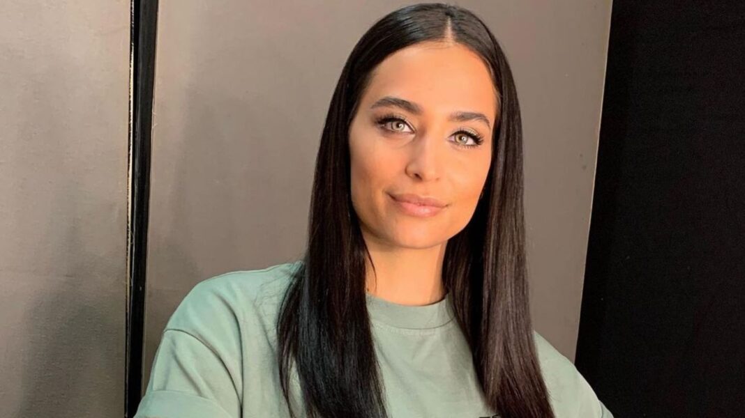amira-pocher:-“ich-bin-im-flieger-in-traenen-ausgebrochen” amira-pocher:-“ich-bin-im-flieger-in-traenen-ausgebrochen”
