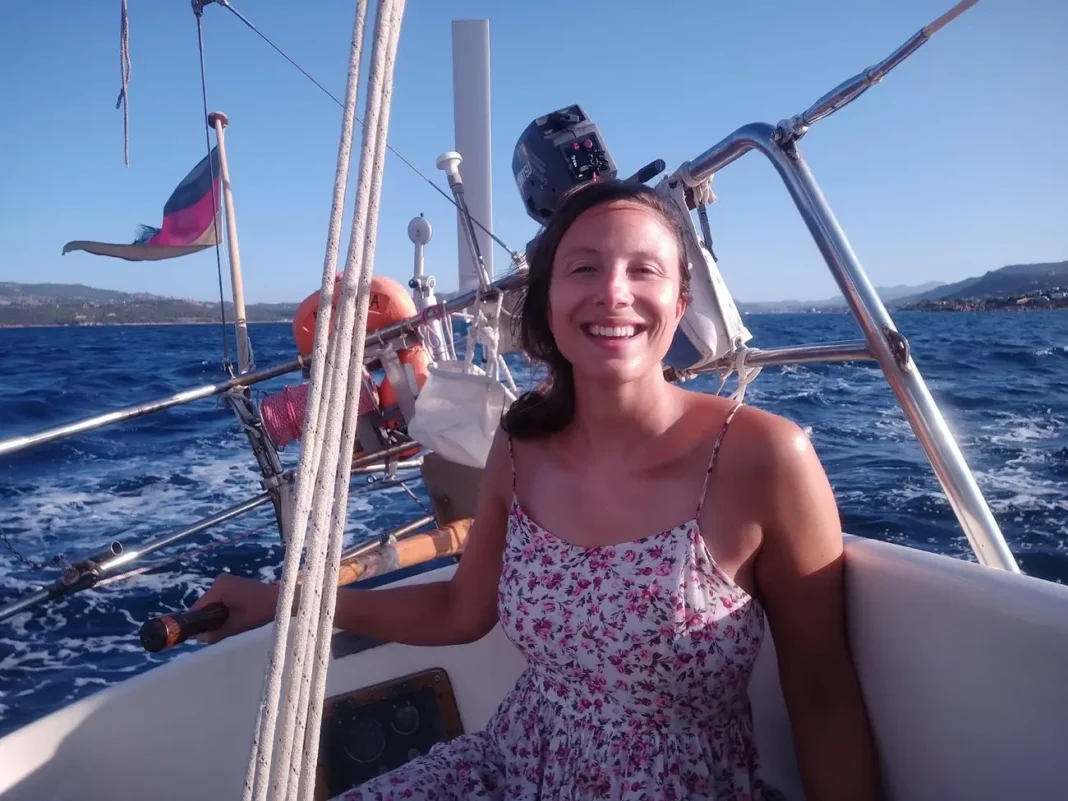 als-psychologin-von-einem-segelboot-aus-arbeiten:-ich-reise-um-die-welt-und-gehe-schnorcheln,-wann-immer-ich-moechte