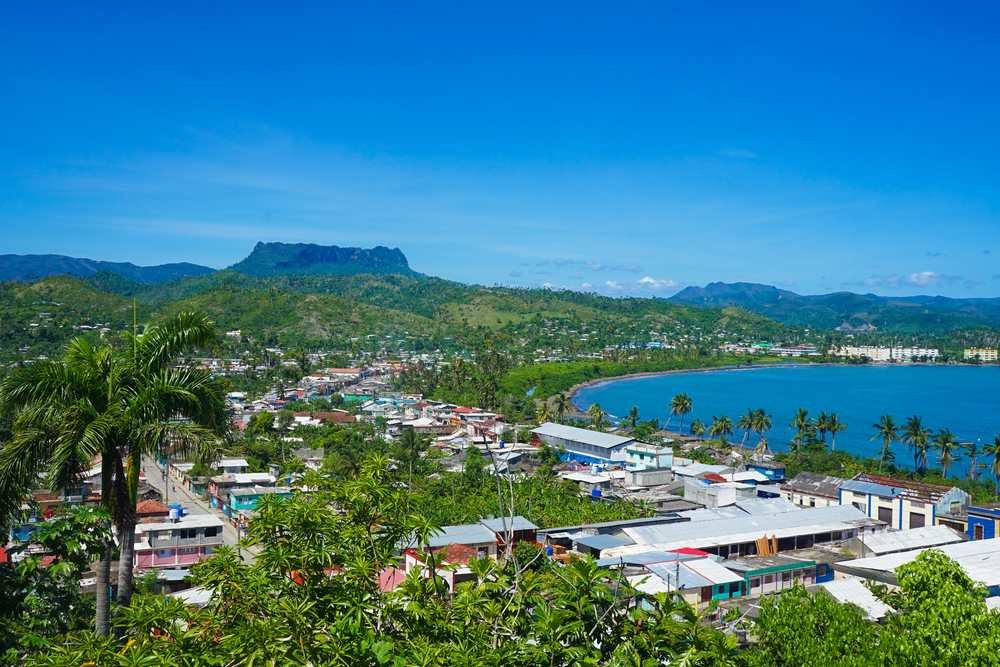 der-kuestenort-baracoa-auf-der-karibikinsel-kuba-ist-ein-wahres-juwel der-kuestenort-baracoa-auf-der-karibikinsel-kuba-ist-ein-wahres-juwel