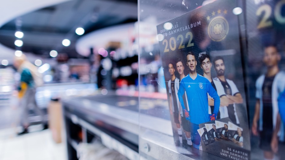 one-love-armbinde:-nur-rewe-wendet-sich-vom-dfb-ab one-love-armbinde:-nur-rewe-wendet-sich-vom-dfb-ab