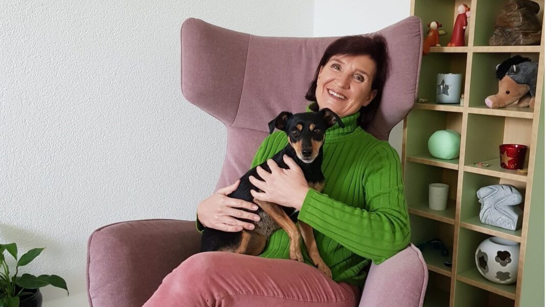 selbsterfahrungsbericht:-ich-litt-ueber-40-jahre-an-einer-essstoerung-–-dann-stellte-mir-eine-therapeutin-eine-frage,-die-alles-aenderte