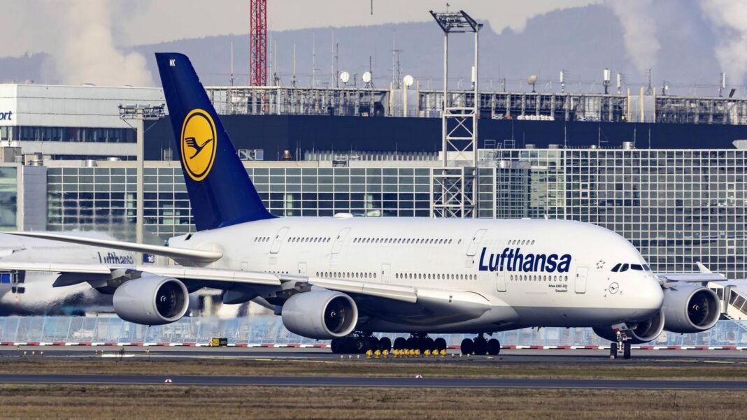 geparkte-riesenjets-in-teruel:-wegen-hagelschaden:-lufthansa-muss-aussenhaut-teile-von-airbus-a380-tauschen