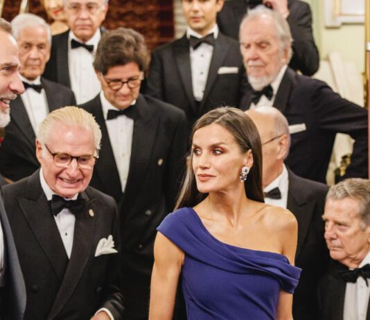 Royale Fashion-Looks 2022: Mit ihrem Kleid verdreht sie allen den Kopf royale-fashion-looks-2022:-mit-ihrem-kleid-verdreht-sie-allen-den-kopf