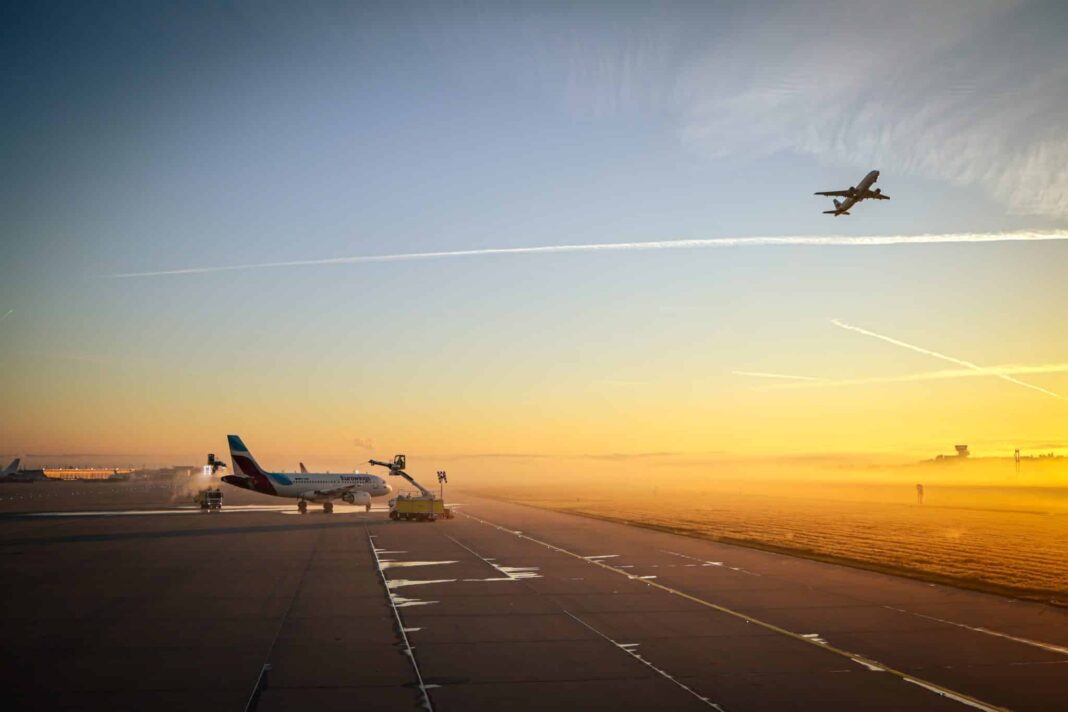 deutschlandweit-erste-e-enteiser-am-flughafen-stuttgart-im-einsatz deutschlandweit-erste-e-enteiser-am-flughafen-stuttgart-im-einsatz