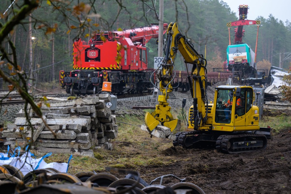 nach-wochenlangem-chaos:-bahn-will-strecke-hannover-berlin-frueher-als-geplant-freigeben nach-wochenlangem-chaos:-bahn-will-strecke-hannover-berlin-frueher-als-geplant-freigeben