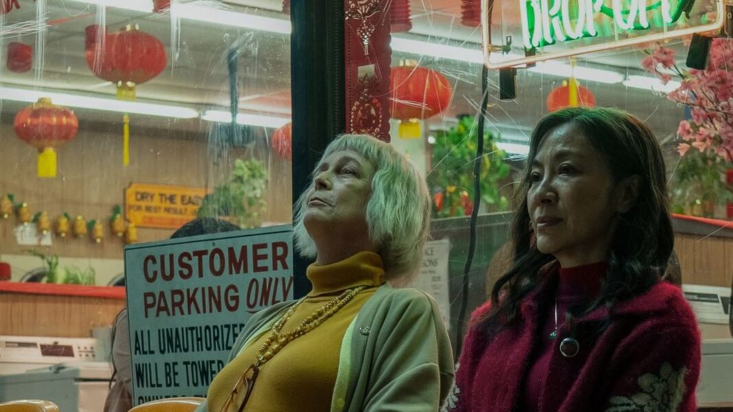“everything-everywhere-all-at-once”:-14-mal-fuer-critics-choice-award-nominiert “everything-everywhere-all-at-once”:-14-mal-fuer-critics-choice-award-nominiert