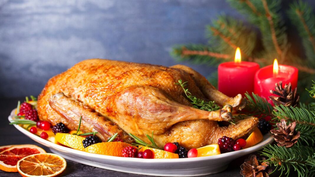 rezepte-fuers-fest:-fjordforelle,-ente-mit-pfefferjus-und-bienenstich-macarons –-so-gelingt-ein-perfektes-weihnachtsmenue rezepte-fuers-fest:-fjordforelle,-ente-mit-pfefferjus-und-bienenstich-macarons –-so-gelingt-ein-perfektes-weihnachtsmenue