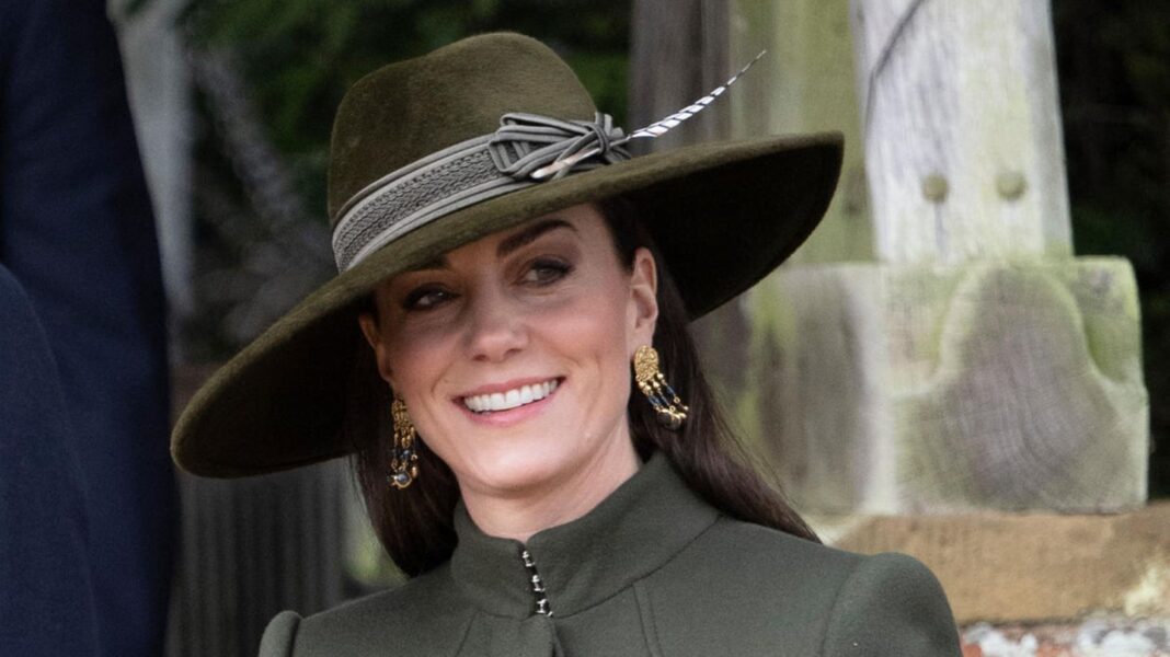 catherine,-princess-of-wales-:-zeigt-sie-hier-ihr-weihnachtsgeschenk? catherine,-princess-of-wales-:-zeigt-sie-hier-ihr-weihnachtsgeschenk?