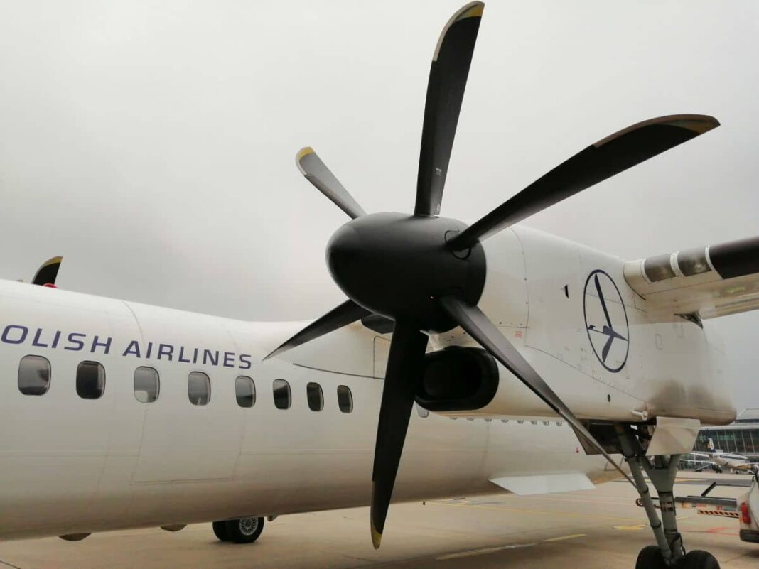von-danzig-nach-warschau:-lot-fuehrte-letzten-dash-flug-durch von-danzig-nach-warschau:-lot-fuehrte-letzten-dash-flug-durch