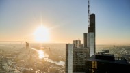 von-wegen-„alte-gelbe-bank“:-das-comeback-der-commerzbank von-wegen-„alte-gelbe-bank“:-das-comeback-der-commerzbank