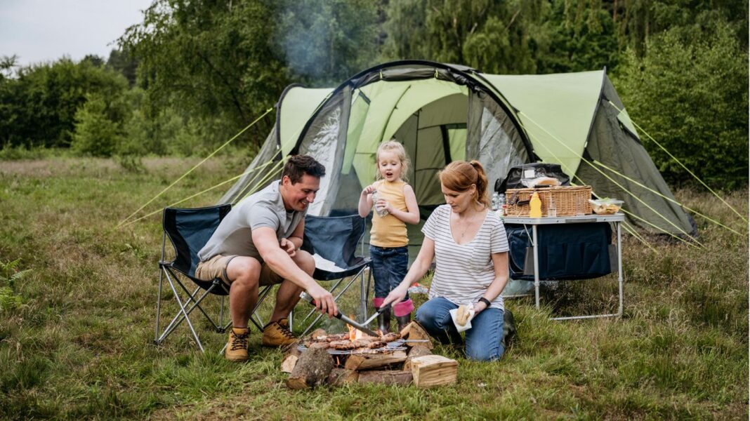 checkliste:-camping-mit-kindern:-die-wichtigsten-tipps-rund-um-den-zelturlaub checkliste:-camping-mit-kindern:-die-wichtigsten-tipps-rund-um-den-zelturlaub