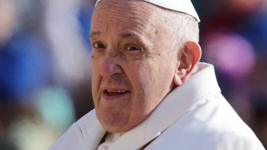 papst-franziskus:-er-liegt-mit-atemwegsinfektion-im-krankenhaus papst-franziskus:-er-liegt-mit-atemwegsinfektion-im-krankenhaus