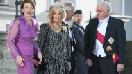 die-tiara-bekam-camilla-einst-von-koenigin-elisabeth-ii. die-tiara-bekam-camilla-einst-von-koenigin-elisabeth-ii.