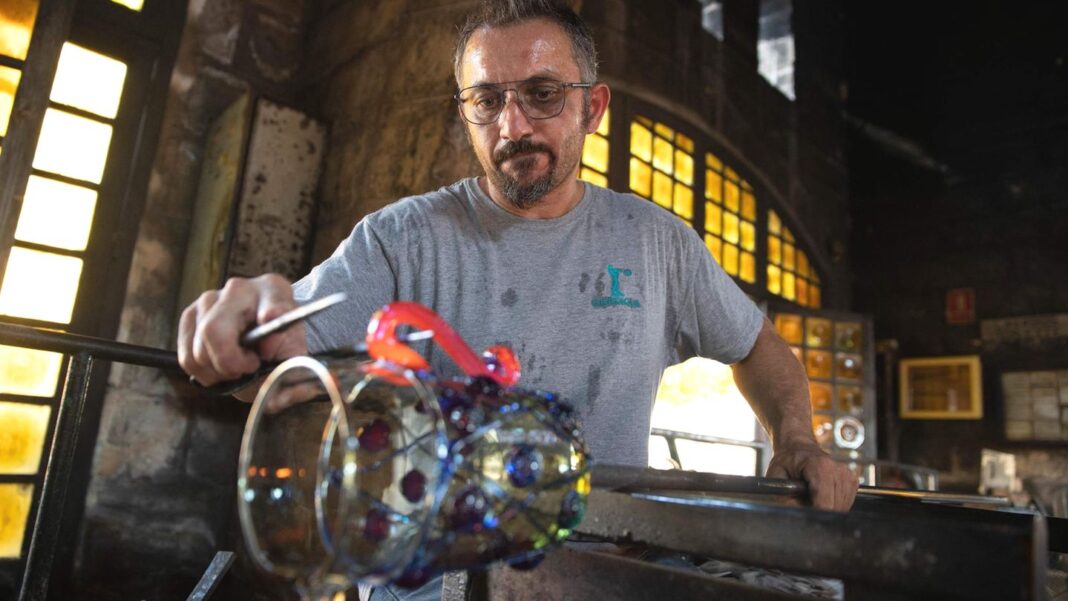 glashuette-gordiola:-heisses-handwerk:-bei-den-letzten-glasblaesern-auf-mallorca glashuette-gordiola:-heisses-handwerk:-bei-den-letzten-glasblaesern-auf-mallorca