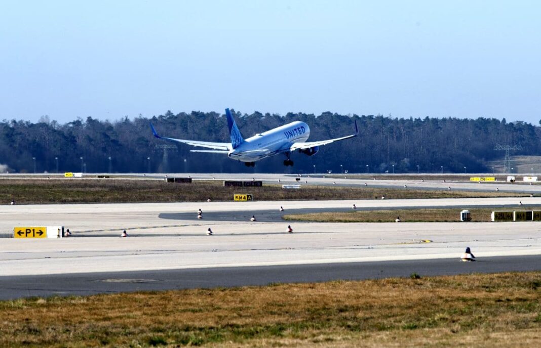 boeing-787-wird-bald-wieder-ausgeliefert boeing-787-wird-bald-wieder-ausgeliefert