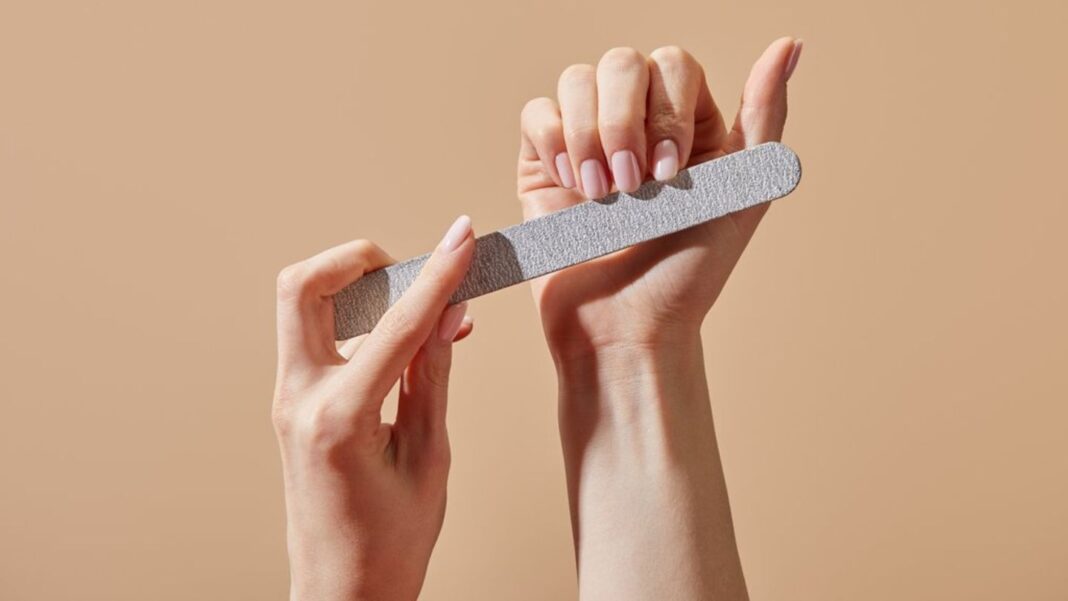 naildesign-2023:-naked-nails-sind-der-schoenste-nageltrend-2023 naildesign-2023:-naked-nails-sind-der-schoenste-nageltrend-2023