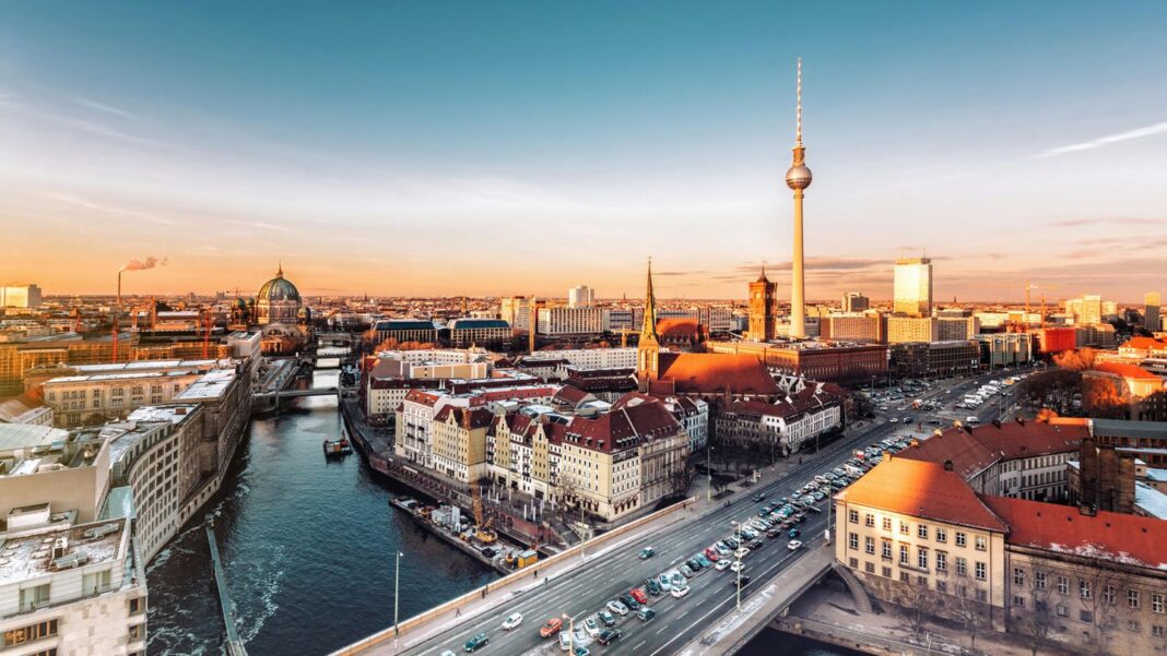 oepnv-ranking:-“weil-wir-dich-lieben”:-berlin-hat-den-beliebtesten-nahverkehr-der-welt-–-das-sind-die-top-ten oepnv-ranking:-“weil-wir-dich-lieben”:-berlin-hat-den-beliebtesten-nahverkehr-der-welt-–-das-sind-die-top-ten