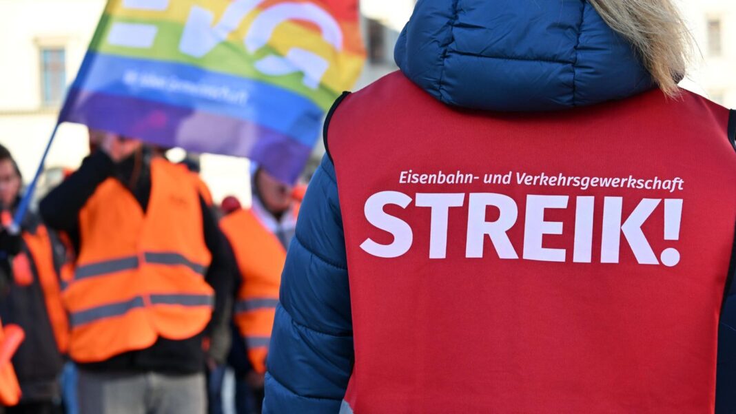 tarifkonflikte:-erneut-warnstreiks-an-flughaefen-und-bei-deutscher-bahn